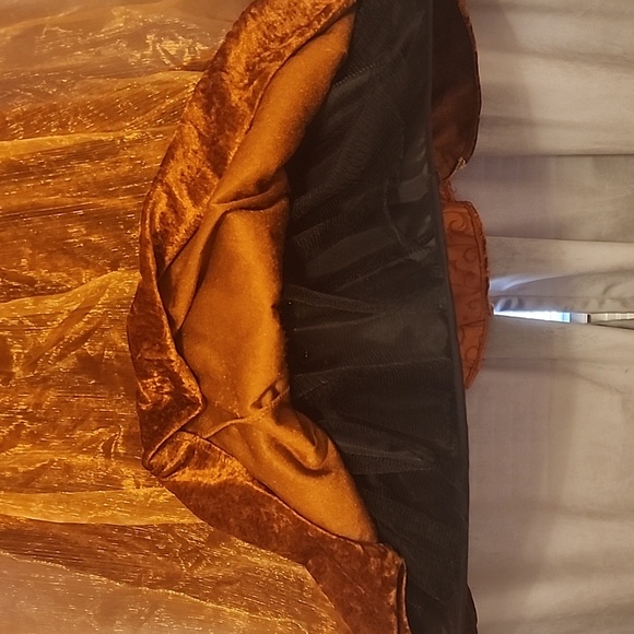 Girls Sz 5-6 , Renaissance Costume, Halloween or Dress Up, Like New! Headpiece - Picture 3 of 9